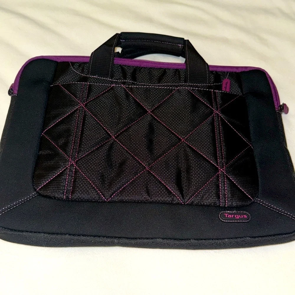 Targus‎ Black and Purple Women's Bag